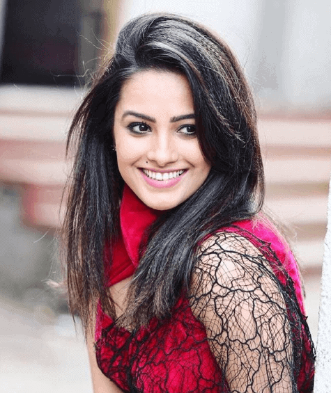 anita hassanandani biography height weight age affair family wiki - instagram wikipedia in tamil