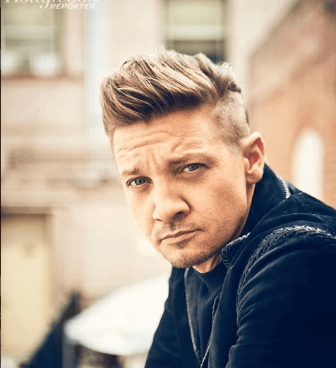 Jeremy Renner Biography, Height, Weight, Age, Affair, Family, Wiki