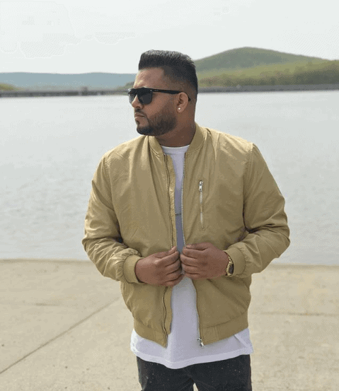 Kamal Kahlon (Punjabi singer) Biography