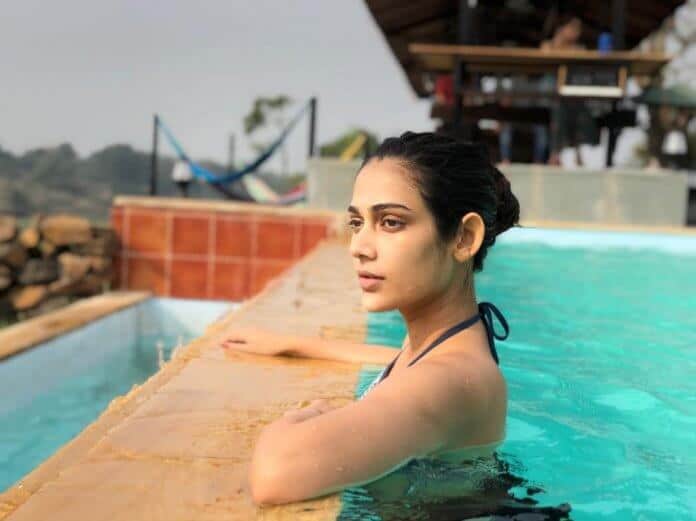Aakanksha Singh Biography