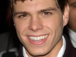 Matthew Lawrence Biography: Height, Net worth, Age, Affair, Family, Wiki, Facts